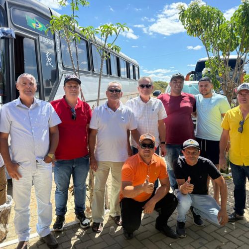 Paulinho do Araçá acompanha romeiros de Joaquim Gomes até Juazeiro do Norte