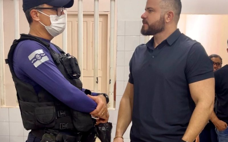 Vereador Delegado Thiago Prado garante presença da Guarda Municipal no posto de saúde do Feitosa