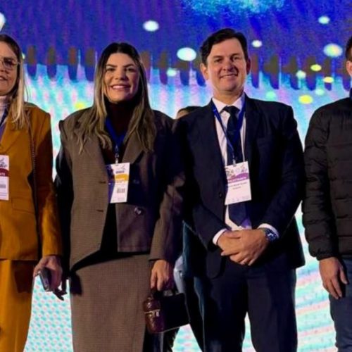 Prefeito de Jundiá Jorge Galvão participa de evento nacional sobre educação em Gramado