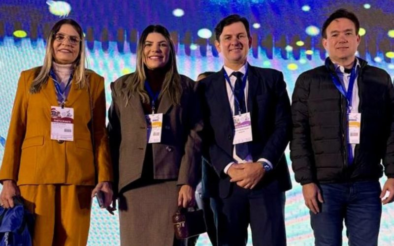 Prefeito de Jundiá Jorge Galvão participa de evento nacional sobre educação em Gramado