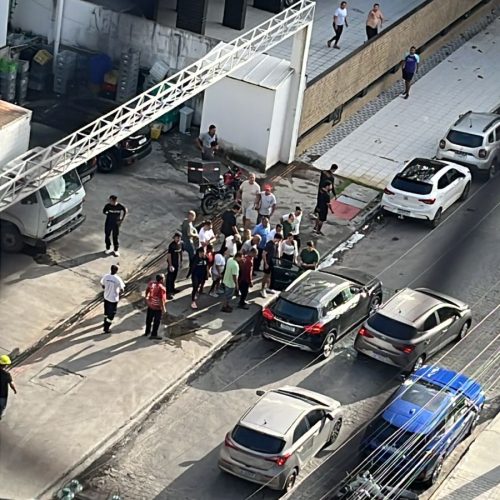 Tarde de terror na Ponta Verde: vítima reage a tentativa de homicídio e troca tiros com criminosos