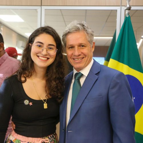 Teca Nelma se reúne com ministro e pede cumprimento de acordo da Reforma Agrária em Alagoas