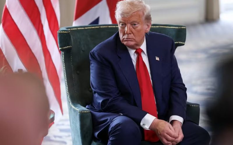 Trump ameaça Putin com guerra econômica e dá 10 dias para fim do conflito