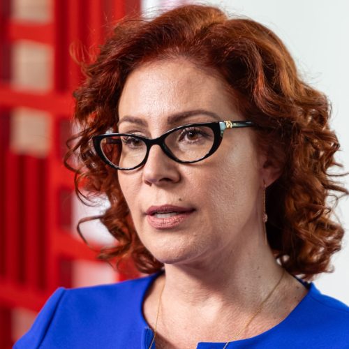 Deputada Carla Zambelli é presa na Itália, diz Ministério da Justiça