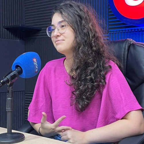 Teca Nelma comenta greve na educação estadual: “Quem faz o chão das escolas são os trabalhadores”