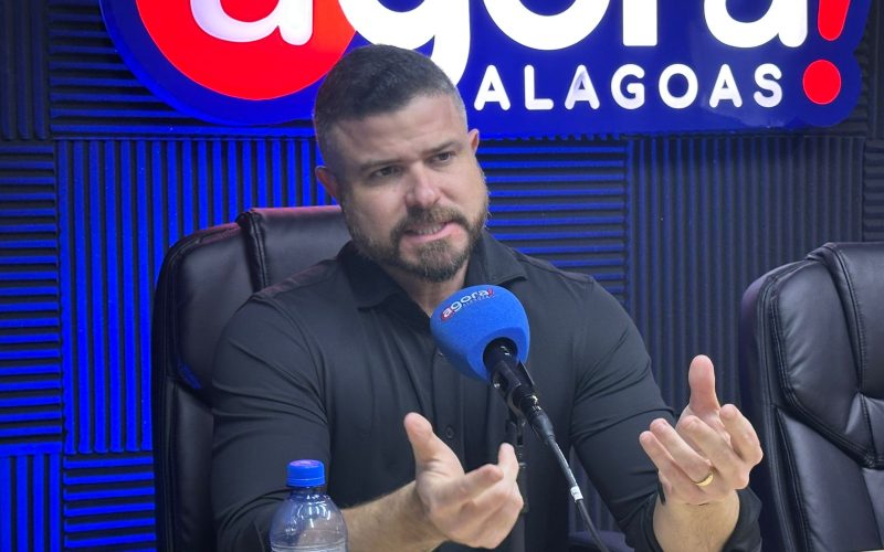Vereador Delegado Thiago Prado alerta pais sobre riscos da internet e indica aplicativos de proteção