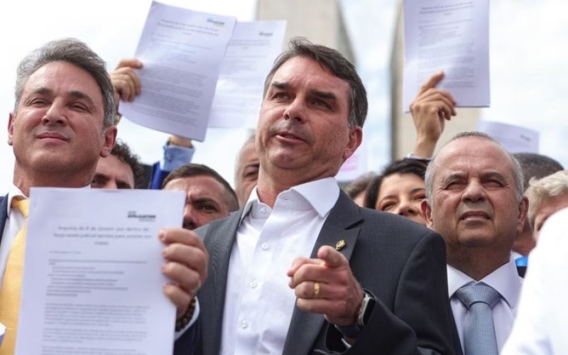 Oposição protocola pedido de impeachment contra Alexandre de Moraes e encerra obstrução no Senado
