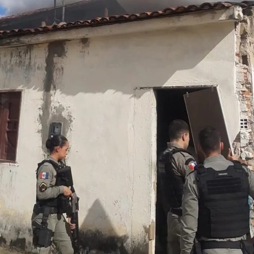 Mulher é presa em Arapiraca por agredir ex-companheiro e tentar incendiar casa