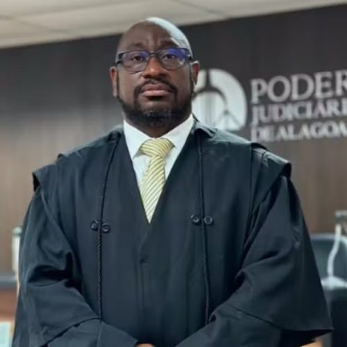 Advogado João Neto anuncia noivado menos de quatro meses após agredir ex-companheira
