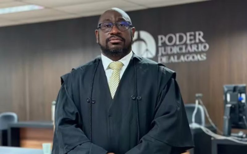 Advogado João Neto anuncia noivado menos de quatro meses após agredir ex-companheira