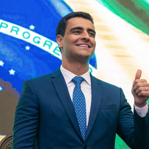 Pesquisa Falpe: JHC lidera intenções de voto para governo de Alagoas