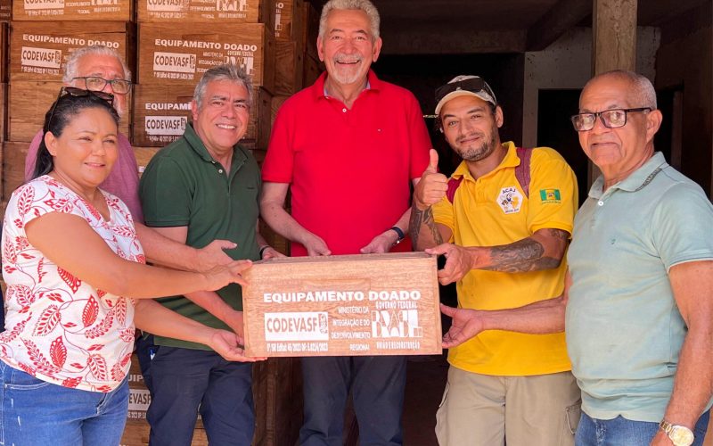 Deputado Paulão destina emenda para fortalecer a cadeia produtiva do mel e da própolis vermelha em Alagoas