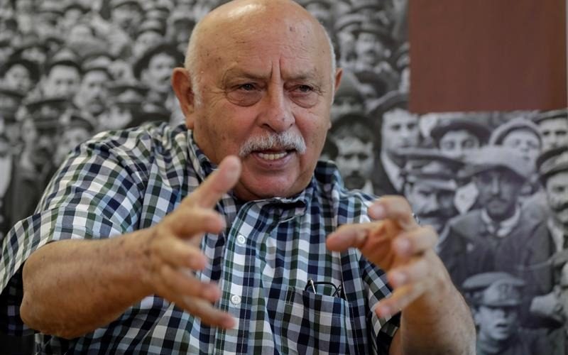 Senador pede que diretor da PF explique exclusão de Frei Chico de investigação do INSS