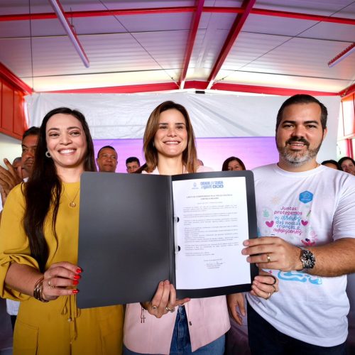 Prefeita Ceci lança Patrulha Maria da Penha e entrega Viatura Lilás em campanha pelo fim da violência contra a mulher
