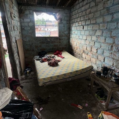 Mulher é resgatada de cárcere privado após 20 dias de tortura e estupro