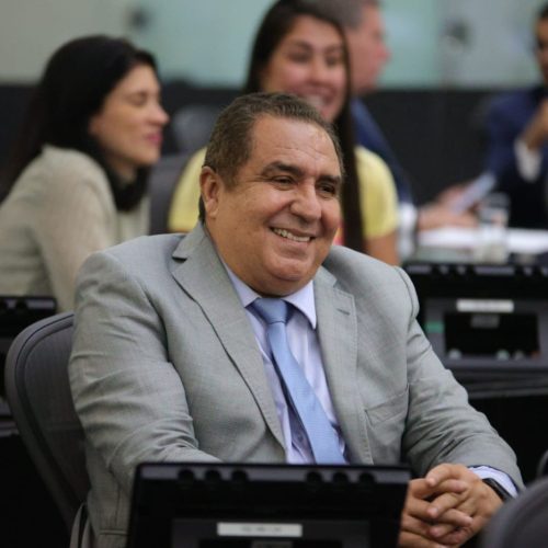 Sertanejos agradecem deputado Inácio Loiola pela ordem de serviço da estrada do feijão