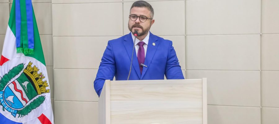 Vereador Thiago Prado homenageia comunicadores que se destacam em Maceió