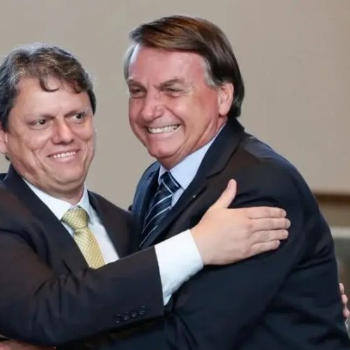 Tarcísio de Freitas afirma que primeiro ato como presidente será conceder indulto a Bolsonaro