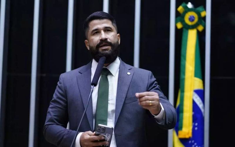Na CPMI do INSS, Deputado Fabio Costa mira quem está por trás dos “laranjas” e pede prisão de 21 suspeitos