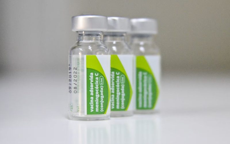 Alagoas registrou 14 casos e 6 óbitos por meningite meningocócica em 2025, situação tem sido acompanhada
