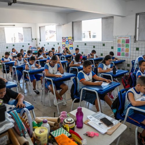 Projeto de Lei no Congresso Nacional deve acabar com promoção de alunos que não obtiveram nota suficiente