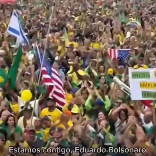 Eduardo Bolsonaro é ovacionado por apoiadores em ato do 7 de Setembro