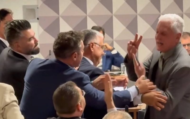 Bate-boca entre Lupi e Van Hattem interrompe depoimento na CPMI do INSS