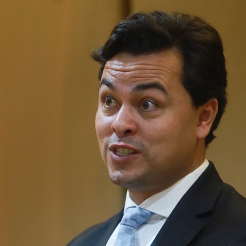 Advogado acusa filha de Fachin após ser expulso da UFPR em confronto com estudantes