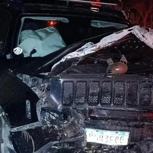 Pai e filha morrem em grave acidente na AL-220; militar fica ferido