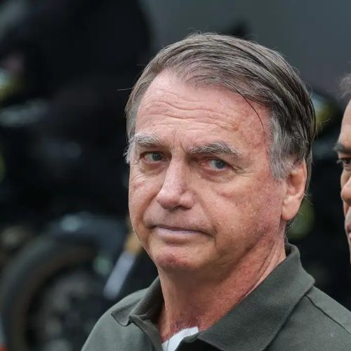 Bolsonaro apresenta atestado médico ao STF após ser submetido a procedimento em hospital