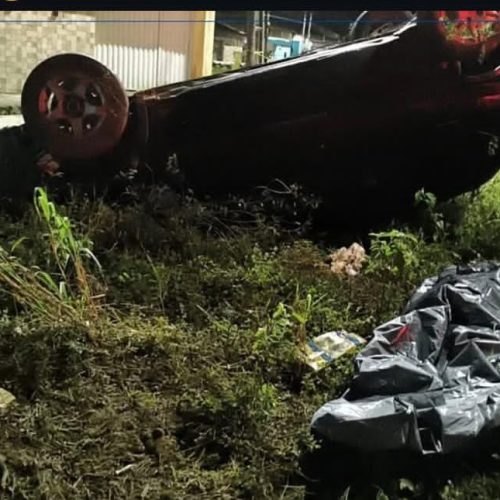 Motorista morre após capotar com carro; gestante e três crianças ficaram feridas