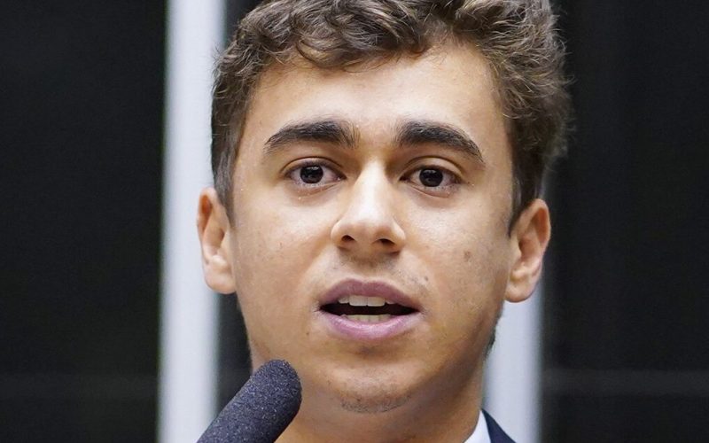Nikolas Ferreira defende PEC da biindagem e critíca o STF e afirma que opositores são blindados