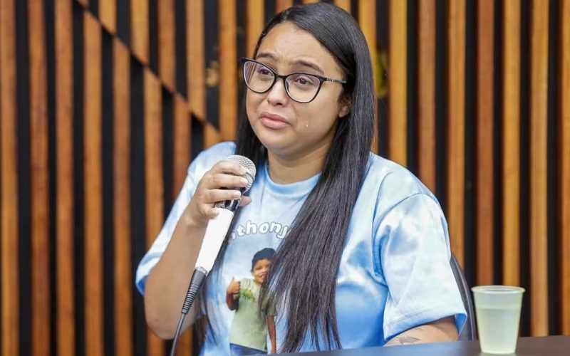 Mãe de menino envenenado pelo pai que disse última frase que ouviu do filho foi um “Eu te amo”