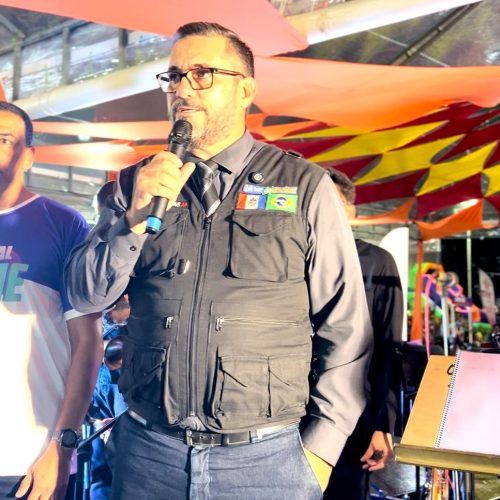 Leonardo Dias destaca programa Capacita & Emprega durante abertura de festival gastronômico