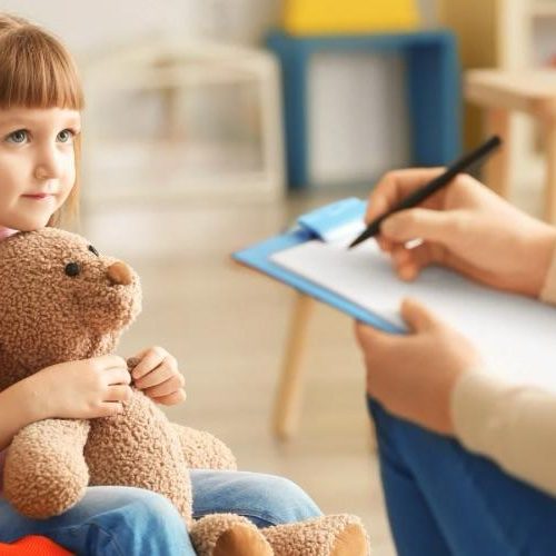 Câmara em Maceió aprova lei que torna obrigatório tratamento de depressão para menores