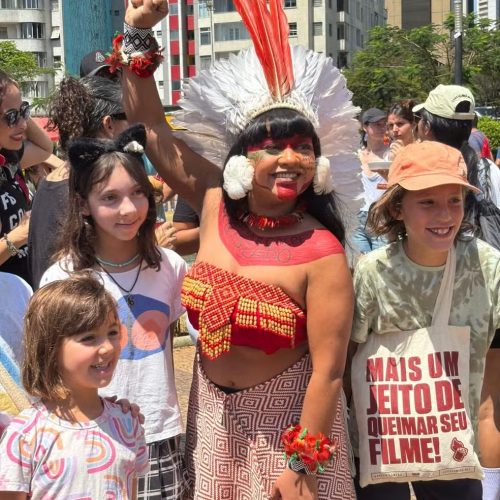 Esquerda ocupa às ruas de Belo Horizonte em protesto contra a PEC da Blindagem