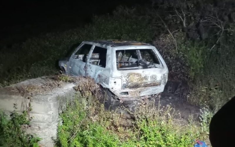 Corpos carbonizados são encontrados dentro de veículo em Marechal Deodoro