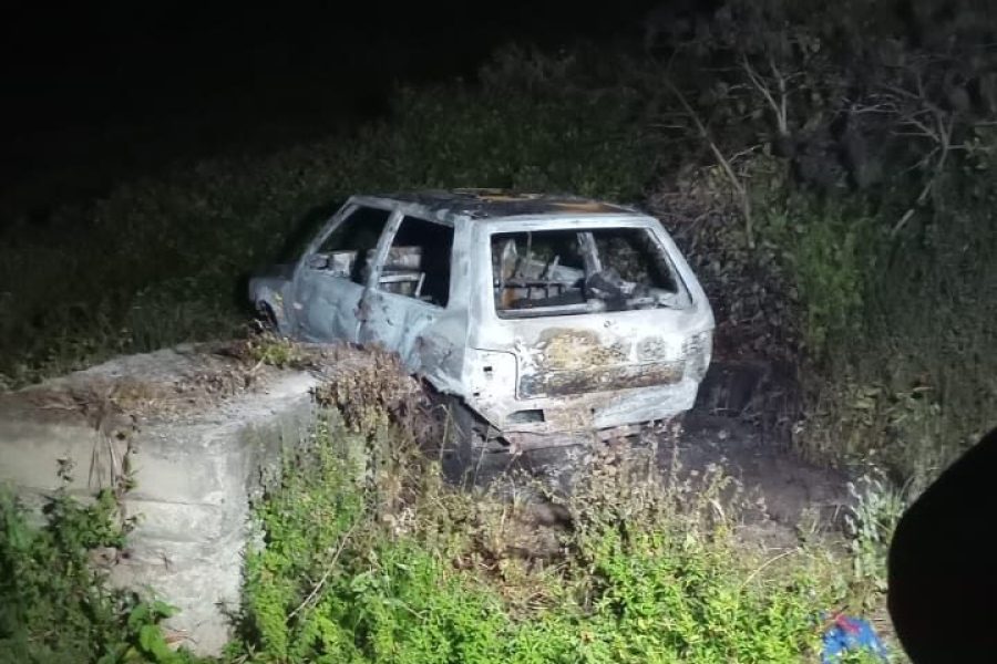 Corpos carbonizados são encontrados dentro de veículo em Marechal Deodoro