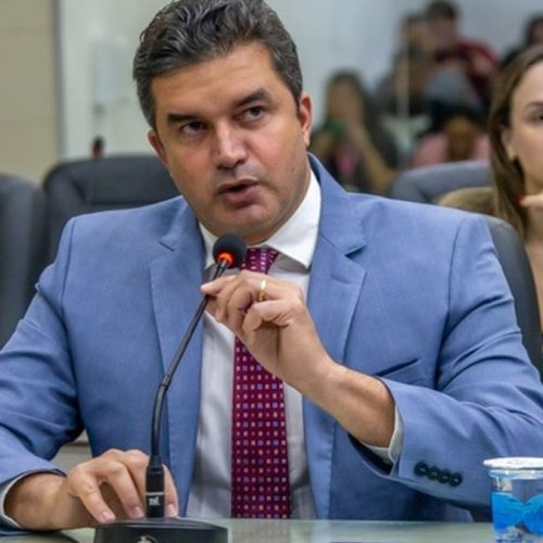 Rui Palmeira perde a cabeça, bate na mesa e pode parar no Conselho de Ética na Câmara de Vereadores