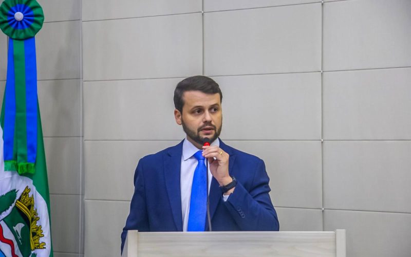 Vereador Neto Andrade elogia gestão de JHC e entrega de obras em escolas e creches de Maceió