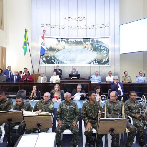 Cabo Bebeto conduz sessão solene em tributo aos 178 anos da Capitania dos Portos de Alagoas