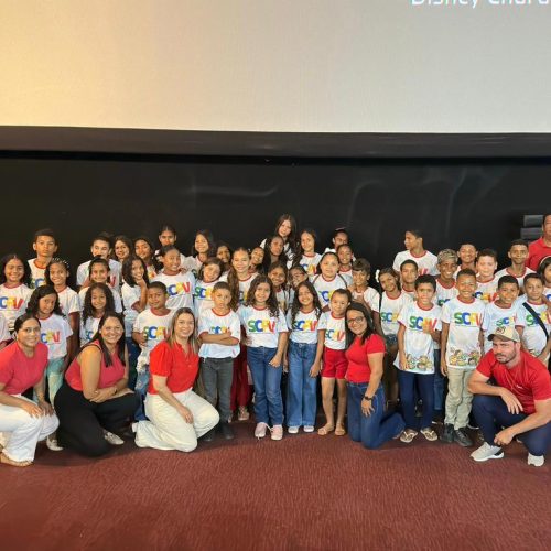 Semana das Crianças: Assistência Social de Branquinha leva grupo ao cinema