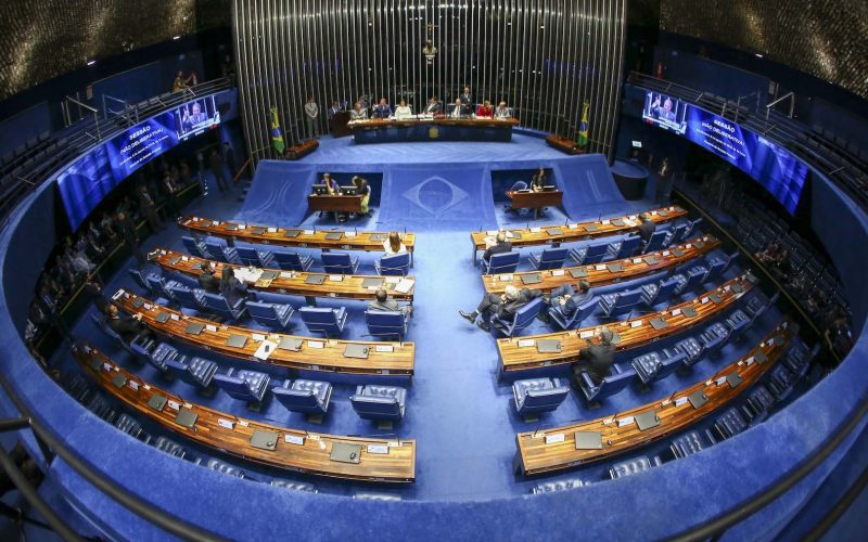 A um ano das eleições, governo Lula e oposição travam disputa estratégica pelo Senado