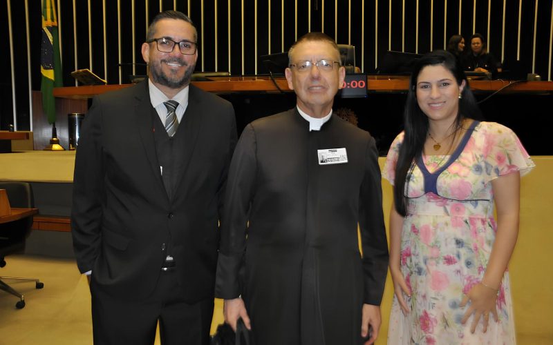 Leonardo Dias participa de Sessão Solene em Homenagem ao Dia do Nascituro, em Brasília