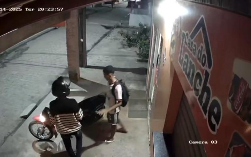 Dupla rouba moto de entregador de lanches na zona rural de Limoeiro de Anadia