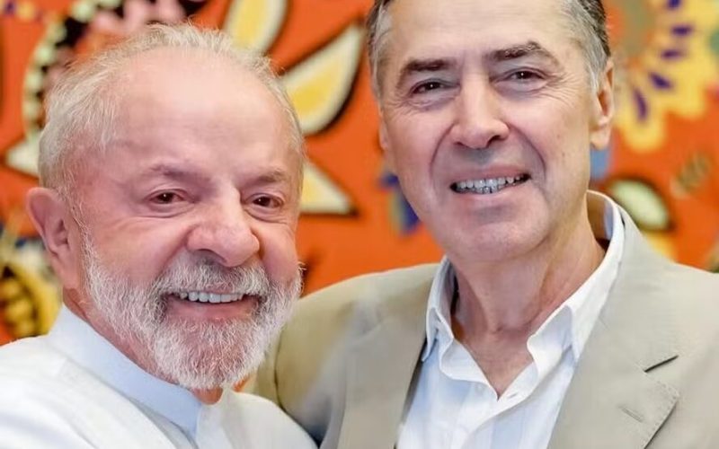 Lula e Barroso se encontram em jantar de despedida e dialogam sobre sucessão no STF