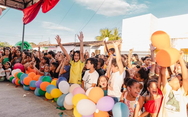 Alegria da criançada em Maribondo: Evento em homenagem ao Dia das Crianças contou com o apoio da ONG ”Amigos de Maribondo”