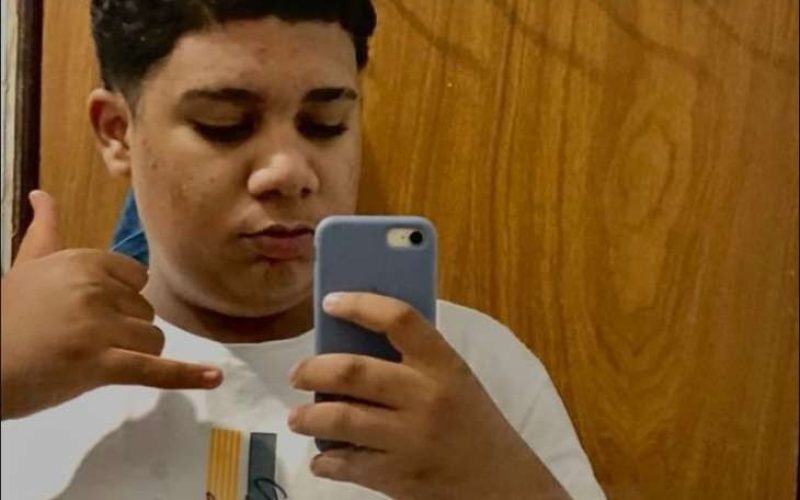 Com nova decisão, Justiça afasta policiais envolvidos na morte de adolescente