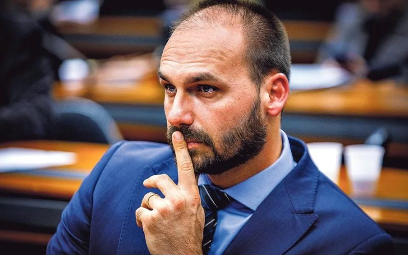Conselho de Ética vota nesta quarta-feira ação que pede cassação de Eduardo Bolsonaro