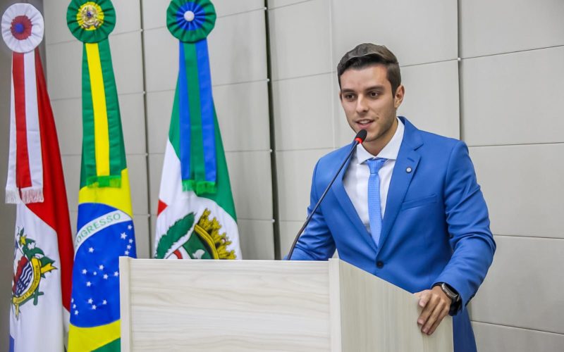 Caio Bebeto reforça compromisso com a juventude e apoia o Prepara Jovem 2025